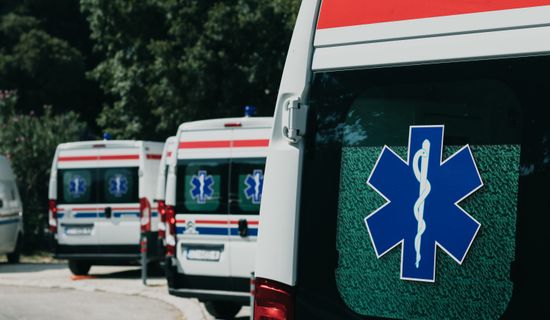 琼中救护车转运病人过路高速收费吗?